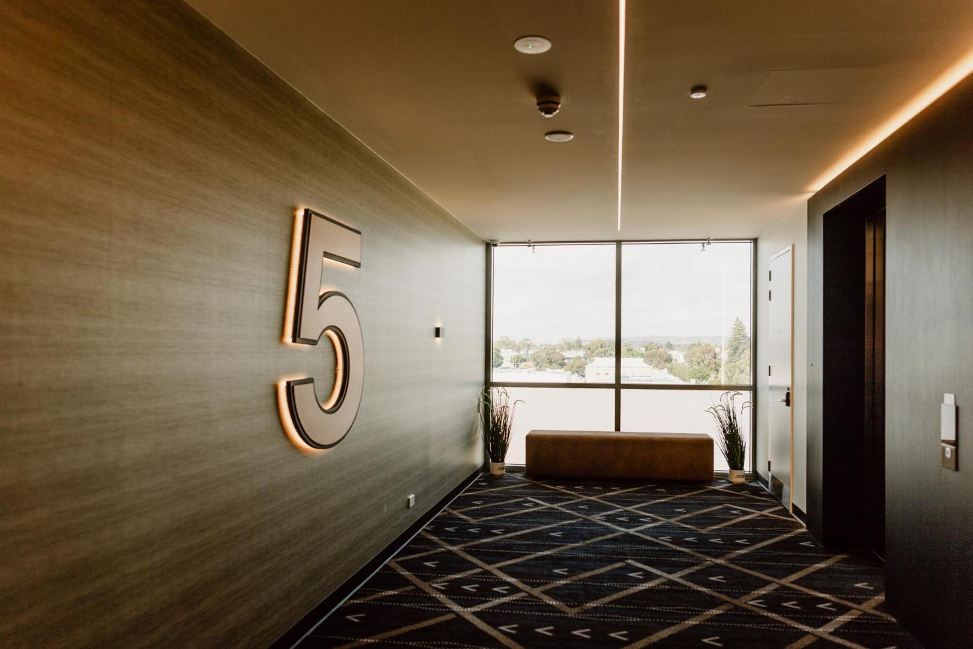 מוראי ברידג' Bridgeport Hotel מראה חיצוני תמונה