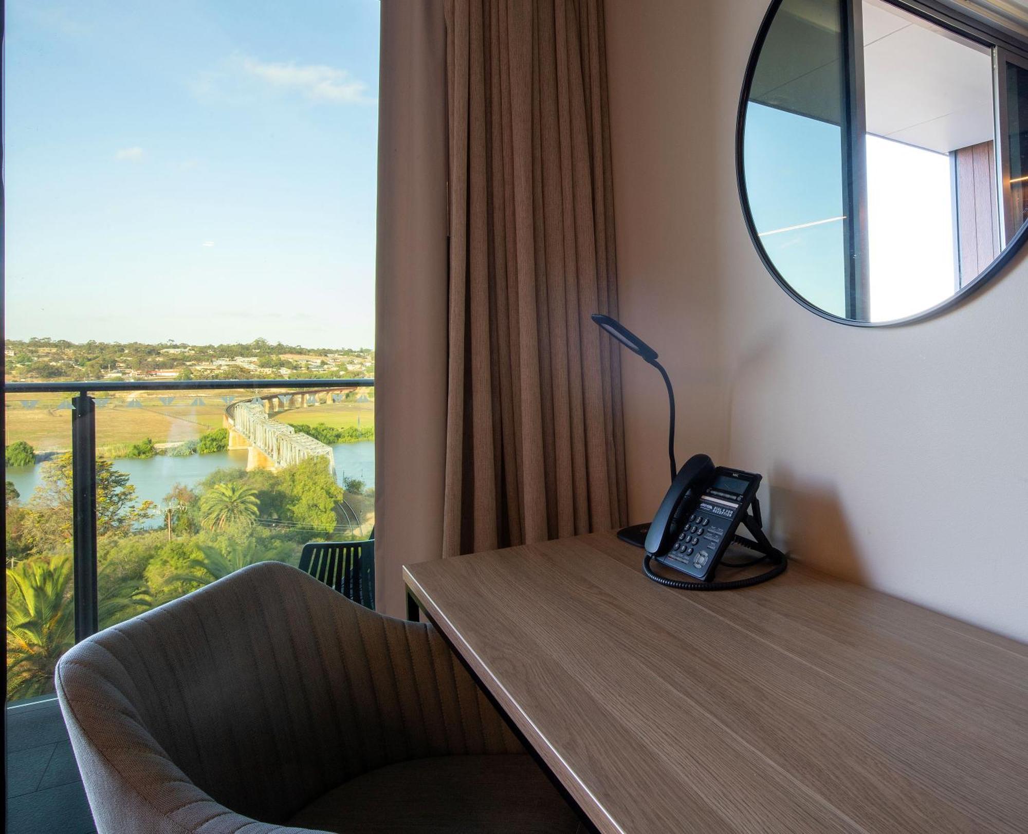מוראי ברידג' Bridgeport Hotel מראה חיצוני תמונה